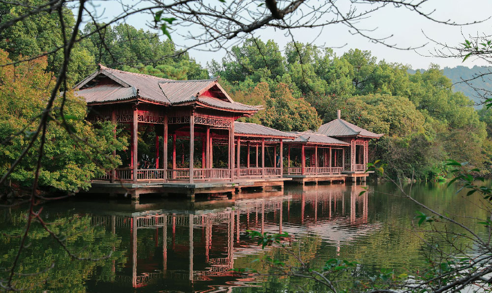 月亮湾都市庄园（伏尔加庄园）