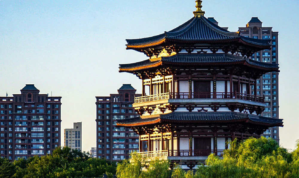 盐田中英街：从沈阳北站到中街的文化之旅