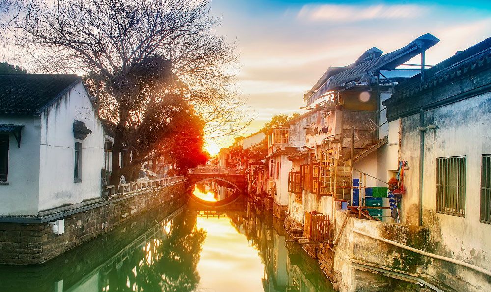 《泉州大坪山玻璃栈道:探寻奇妙之旅》