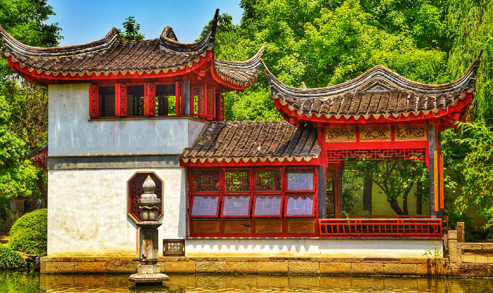 《九寨沟门票多少钱 2024:畅游人间仙境的价格指南》