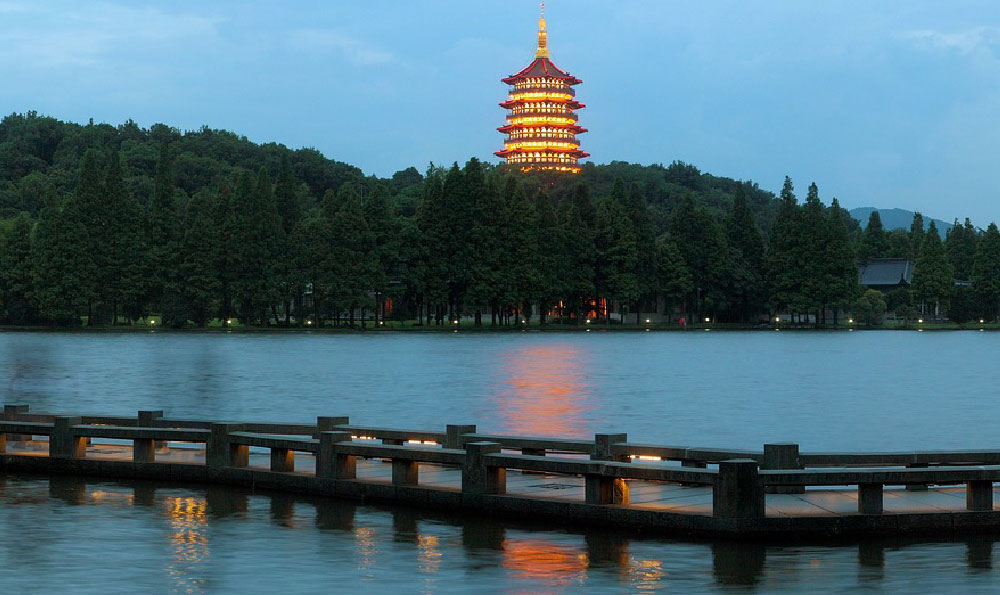 都江堰到成都：便捷的交通之旅（都江堰到成都动车时刻表查询）