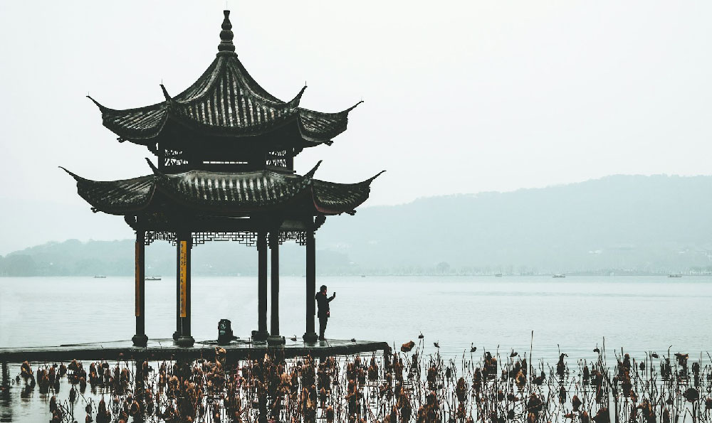 如何购买便宜的机票