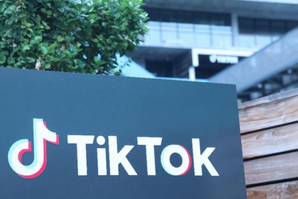 美国十几个州起诉TikTok:对青少年健康“造成严重破坏