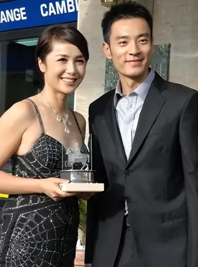 郝蕾老公是谁（郝蕾和李光洁离婚13年）