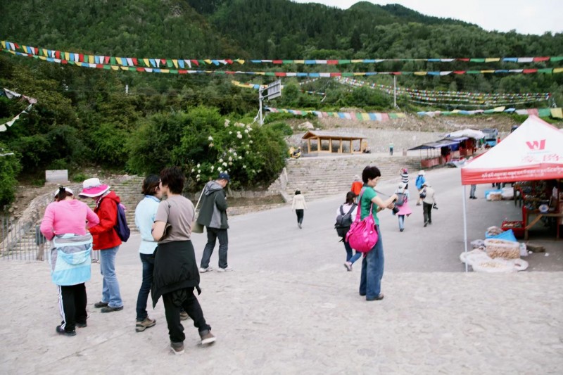 雅鲁藏布大峡谷在哪里 雅鲁藏布大峡谷世界第一大峡谷