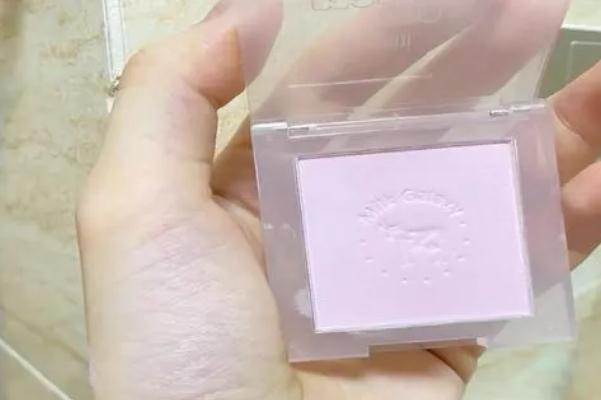 腮紫和腮红的区别 腮紫是什么