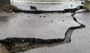 ​四川甘孜4.8级地震 是否造成人员伤亡？