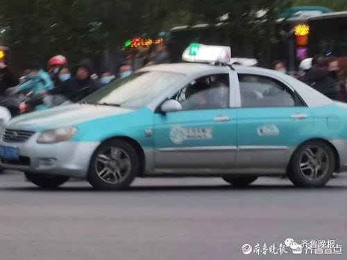 济南市民质疑新能源出租车价格偏高,官方 重新定价要看政策