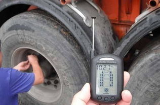 如何正确检查和维护轮胎气压？
