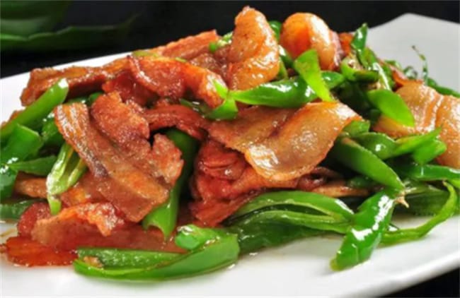 杭椒最好吃的做法 简单美味又馋人 看看你喜欢吃不