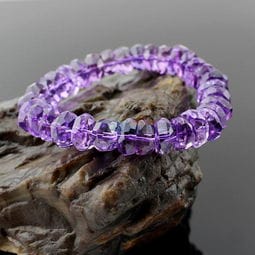 紫水晶代表什么 紫水晶寓意功效你了解吗