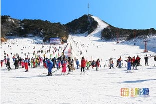 奥 密 炫舞 滑雪游乐园 