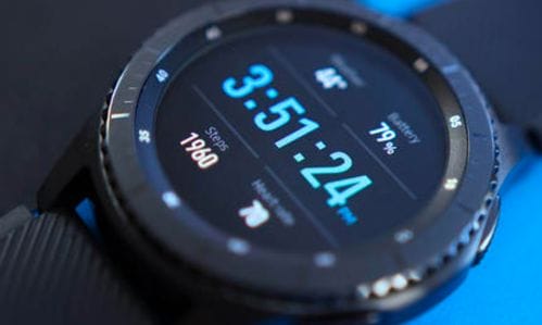 三星智能手表支持血压计和心电图