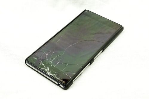我手机荣耀7x屏幕摔碎了换一个需要多少钱 