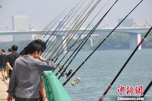 中国 东盟千人万竿钓鱼赛广西柳州开赛 