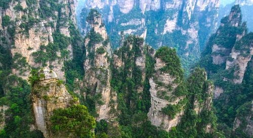 湖南最著名的旅游景区,中国首个国家森林公园,美若仙境值得一去