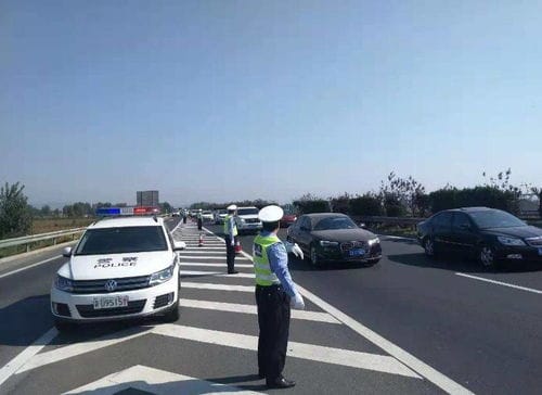 青岛同三高速交警发布2021年国庆节假期出行安全攻略