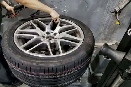 如何正确测量车轮胎气压