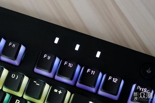罗技G610彩虹键帽机械键盘,弹指之间更出彩