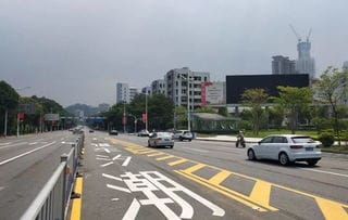 东莞首条潮汐车道今日启用 变化太大,很多老司机都走错了...