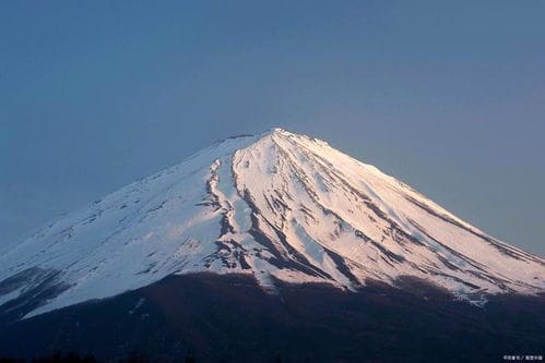 日本富士山海拔多少米,日本最高峰和重要象征之一,世界文化遗产