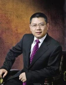 这位29岁的温州人成为全球最年轻的华人富豪,他是谁