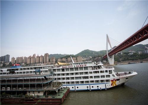 重庆游三峡到宜昌需要多长时间,价格大约多少钱