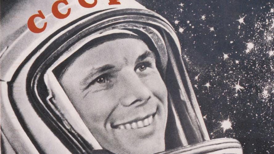 世界上第一个登上太空的宇航员是谁叫什么名字