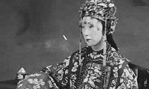 为什么清朝王公贵族的女儿,或者皇帝的老婆都相貌丑陋 原因很简单