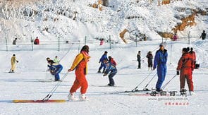 榆中县兴隆山滑雪场