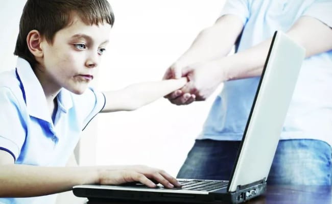 ​如何判断孩子是否有网瘾倾向 如何预防网瘾