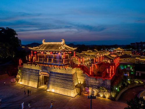 揭秘千年古城，维族文化在旅游中的传承