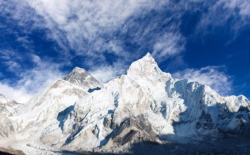 珠穆朗玛峰有多少米 作为世界最高峰,很多探险者想要征服它