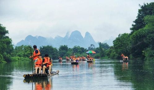 阳朔漂流你还去漓江吗 遇龙河的竹筏更原始,游客不多景色优美