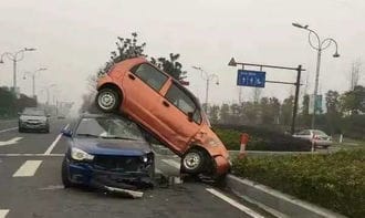 杭州发生一宗诡异车祸,连路人看了都觉得不可思议