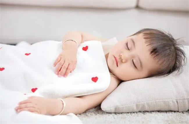 孩子睡眠总是不好 可能跟你做的这5件小事有关