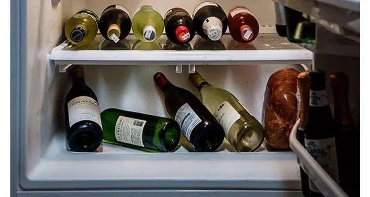红酒需要放冰箱冷藏吗（红酒放冰箱冷藏的后果）