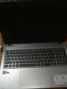 华硕笔记本电脑开机开不了而且指示灯不亮电源也不亮怎么办啊 