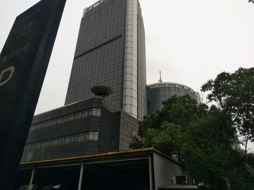 拍卖成功 上海市浦东新区银桥路一套房产,成交价183万