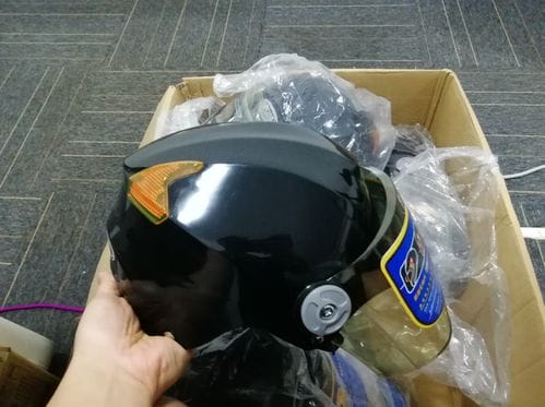 摩托电动车头盔 女夏季防晒安全帽骑车女士头盔男新款