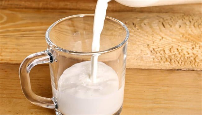 ​什么是脱脂牛奶 什么是全脂牛奶
