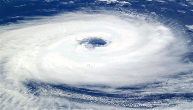 ​史上最大台风眼是哪个 台风眼为什么风平浪静