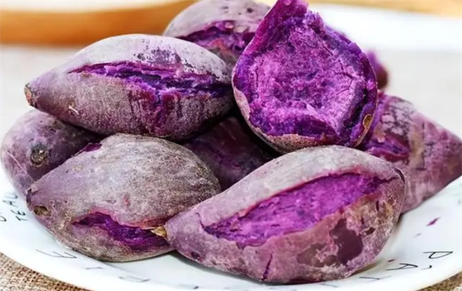 紫薯这样做 老人孩子都爱吃 软糯香甜好消化 低脂低卡健康