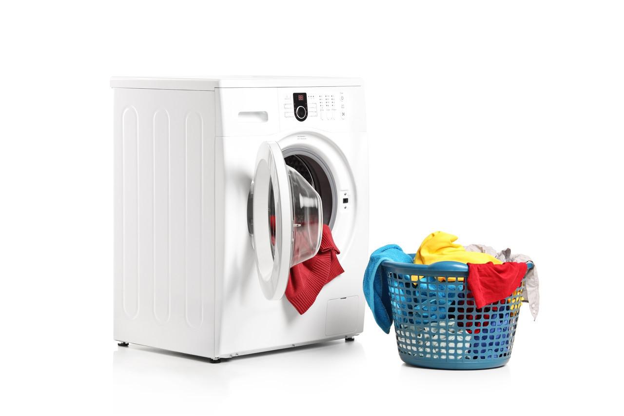 半自动洗衣机和全自动洗衣机区别（各自优缺点对比）