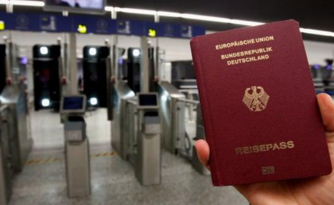 乌克兰公民可免签证出入俄罗斯 有哪些好处乌