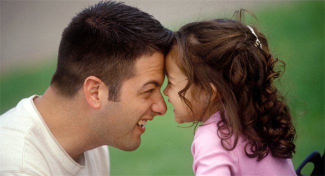 孩子缺少父爱如何补救 如何帮助缺乏父爱的孩子
