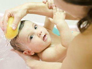 婴儿洗浴二合一用哪个好洗沐二合一能用到几岁(婴儿洗沐二合一排行榜)