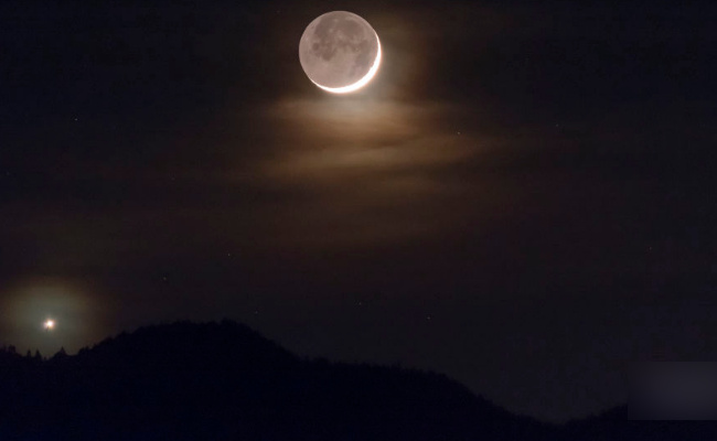 10月10日最美“星月童话”金星合月来了 什么是金星合月