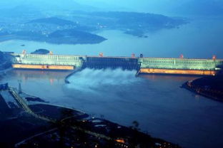三峡大坝的年发电量是怎么计算的年发电量 装机容量 
