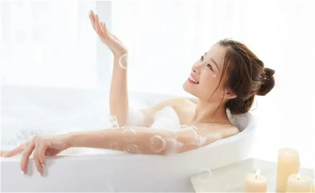冬季洗澡尽量控制在5到10分钟  冬季洗澡为什么控制在5到10分钟